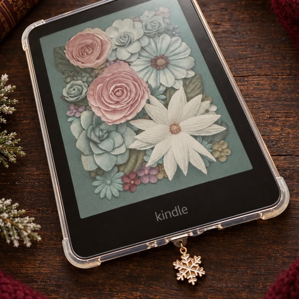 Kindle Schneefocken-Charm | Winterdeko fürs Kindle: USB-C Dust Plug mit Emaille-Schneeflocke