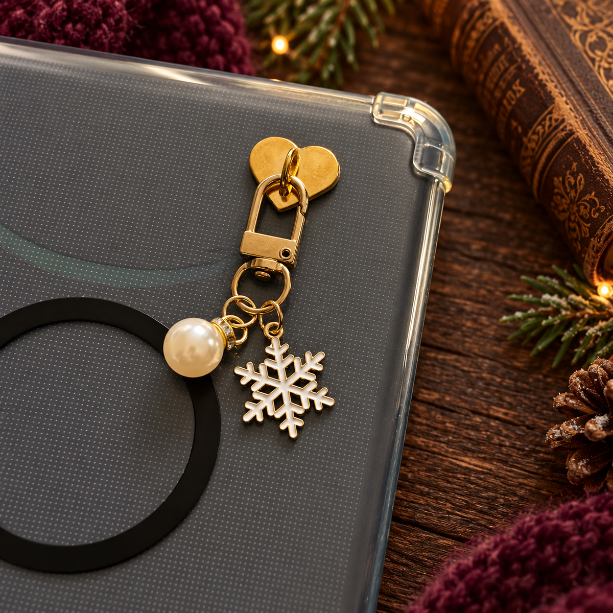 Weihnachtlicher Kindle Charm mit Schneeflocke & Perle