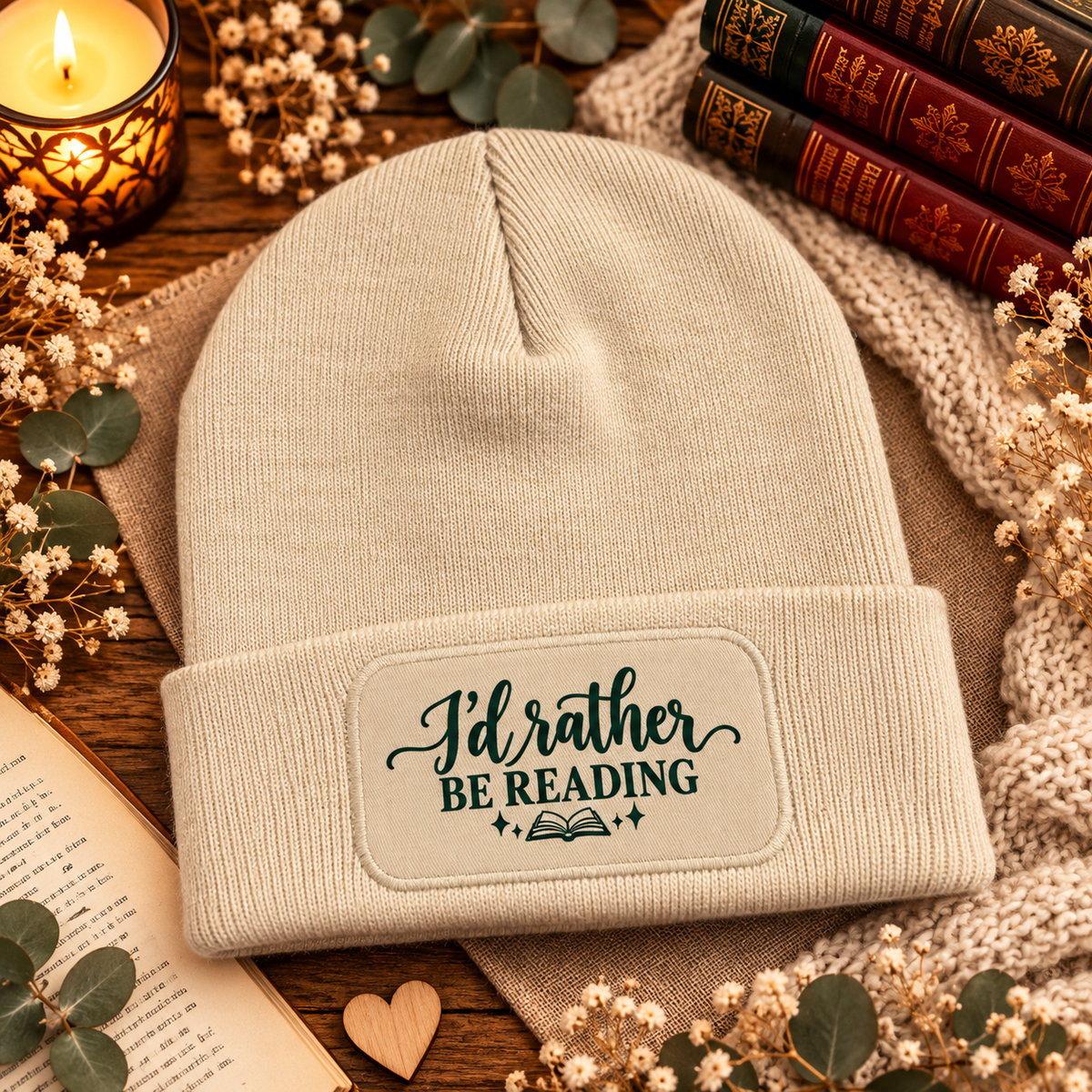 I'd Rather Be Reading Mütze – Bookish Beanie mit Patch