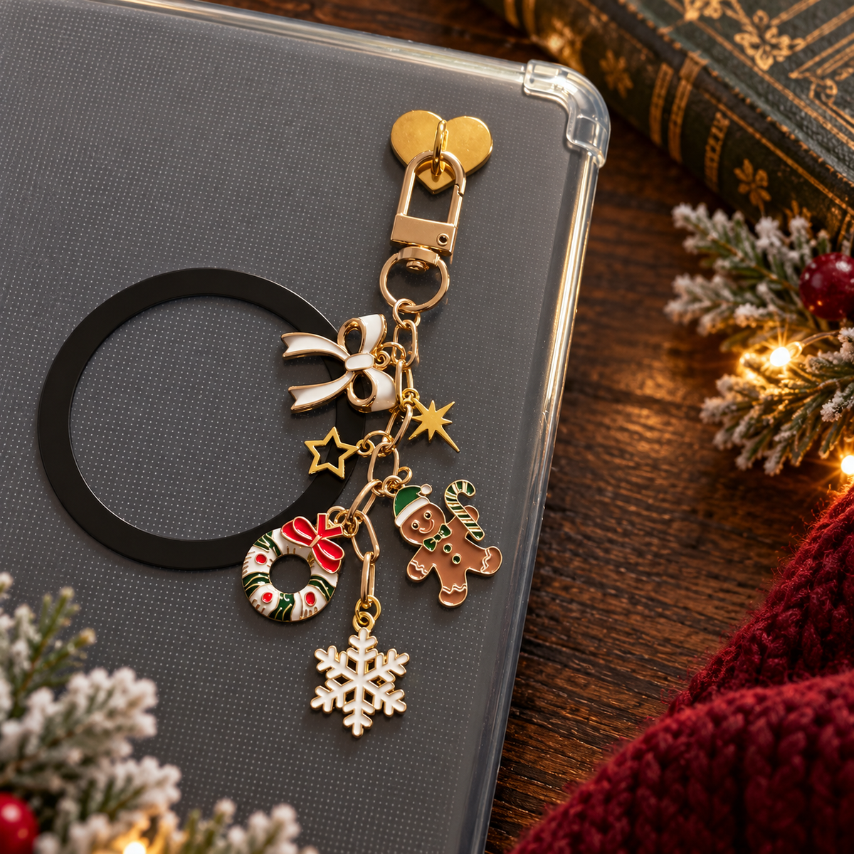 Weihnachtliche E-Reader-Charmkette mit Emaille-Anhängern