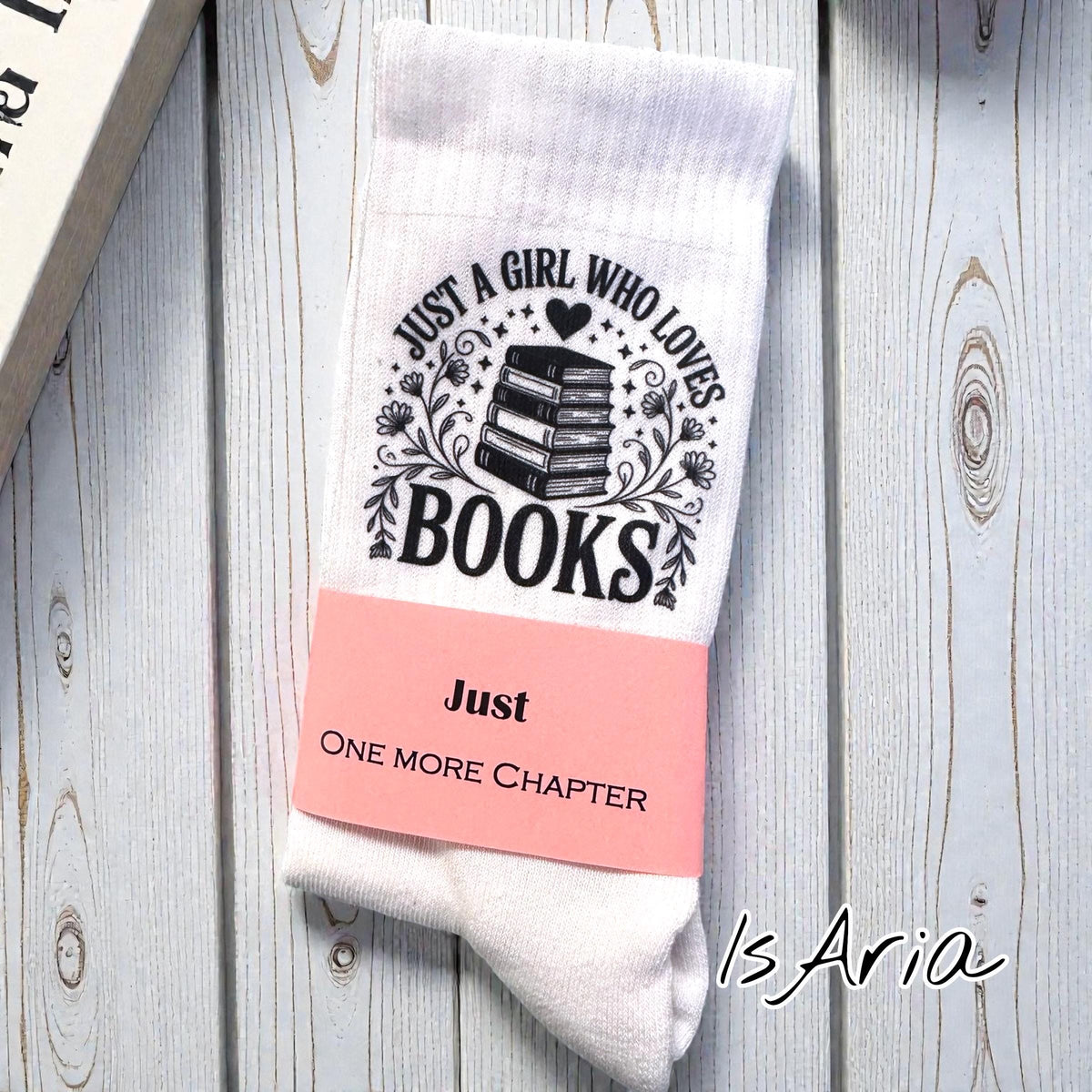 Just a Girl Who Loves Books Socken – Personalisierbar – Produktfoto 5