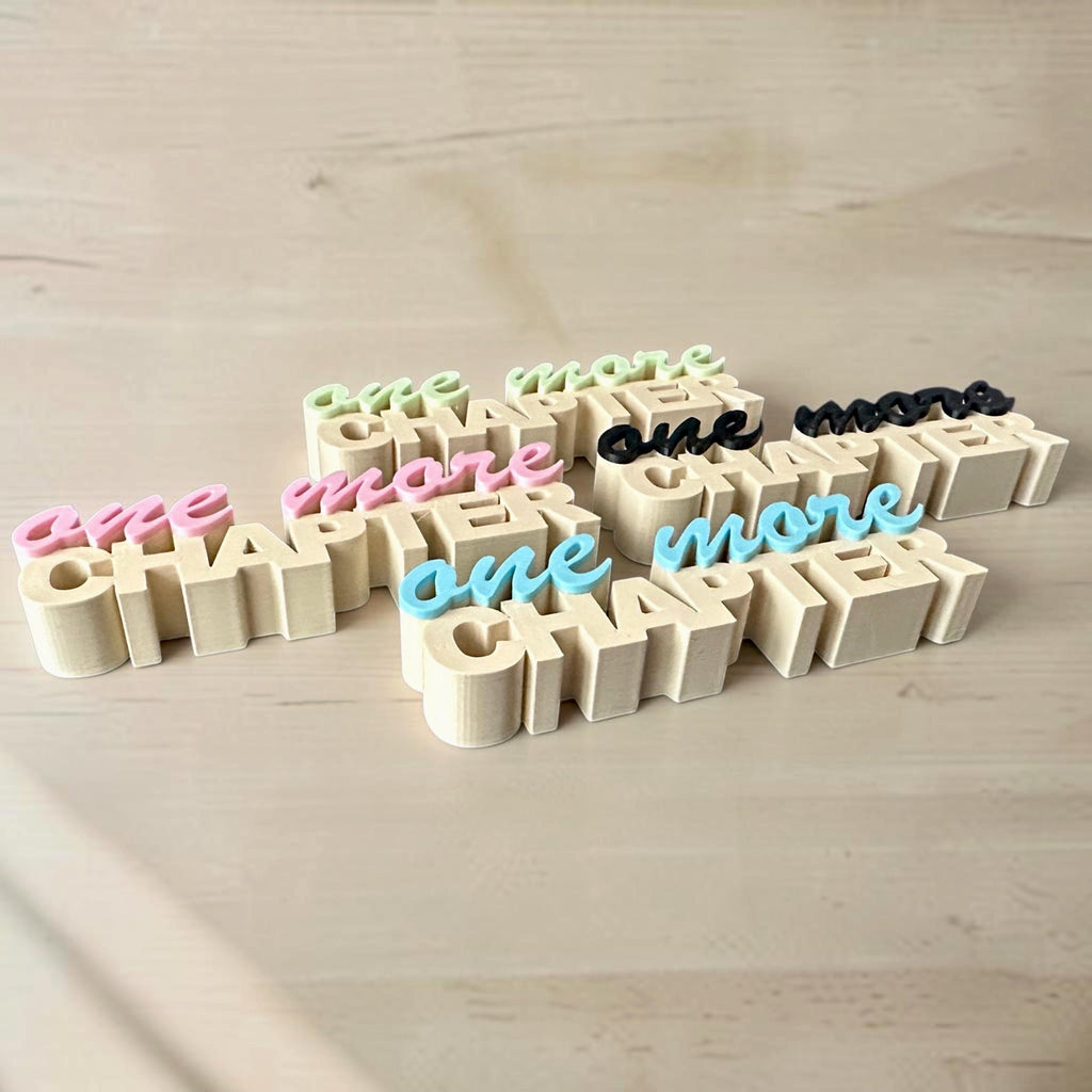 One More Chapter Regaldeko aus PLA – Farbe Beige-Rosa