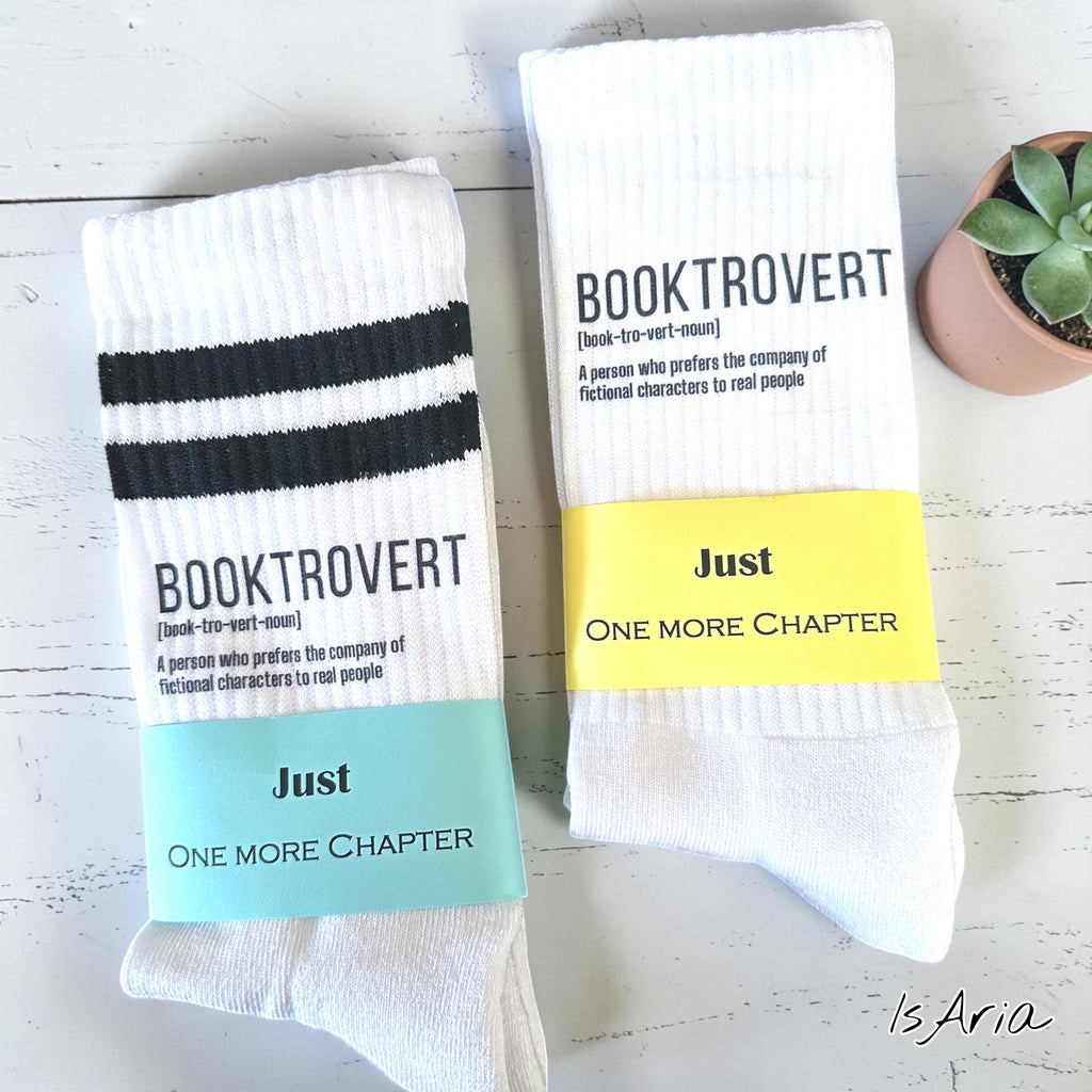 Booktrovert Socken – Klassisch oder mit Streifen – Produktansicht
