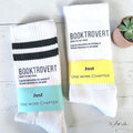Booktrovert Socken – Klassisch oder mit Streifen – Produktansicht