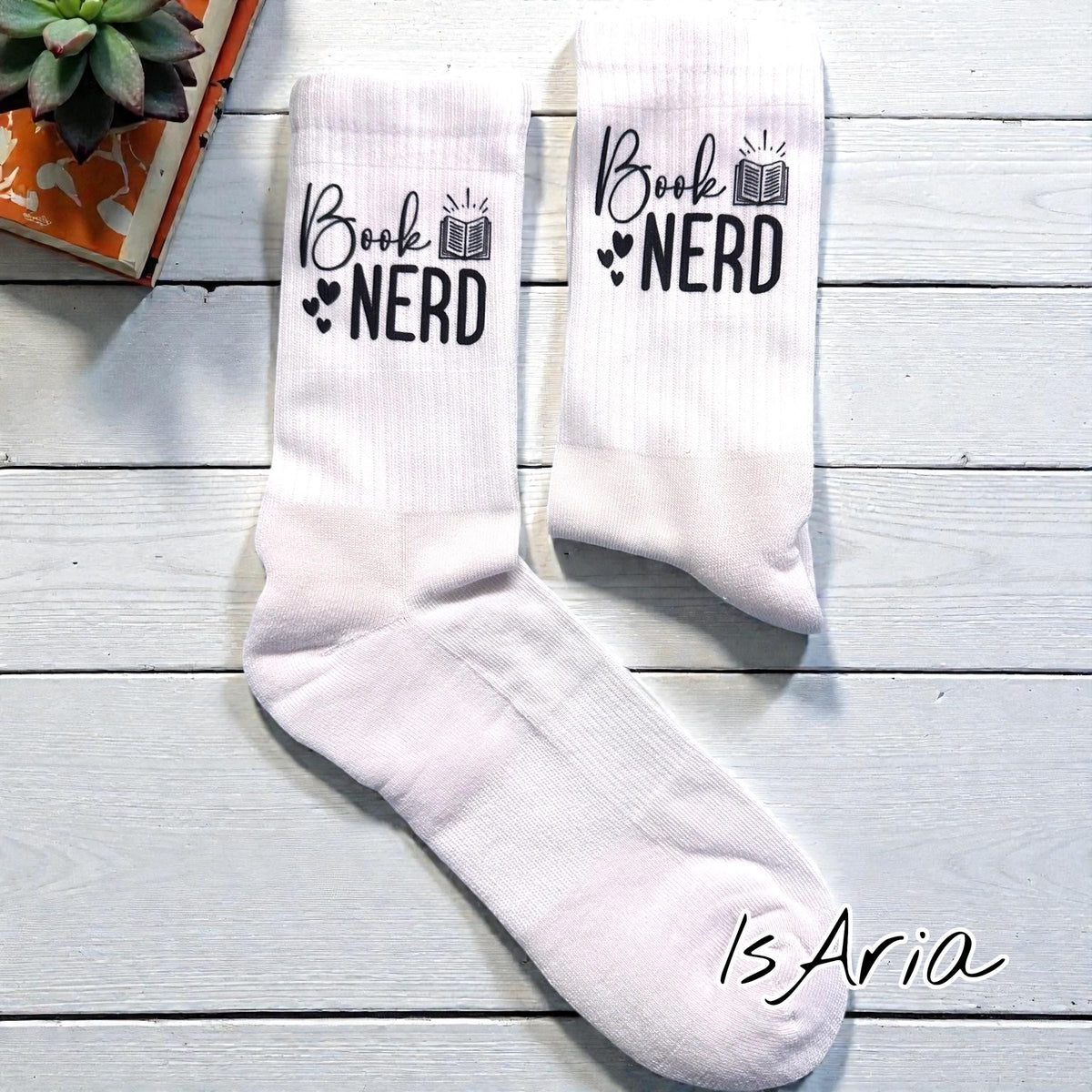 Book Nerd Socken – Personalisierbar für Leseratten – Produktfoto 2