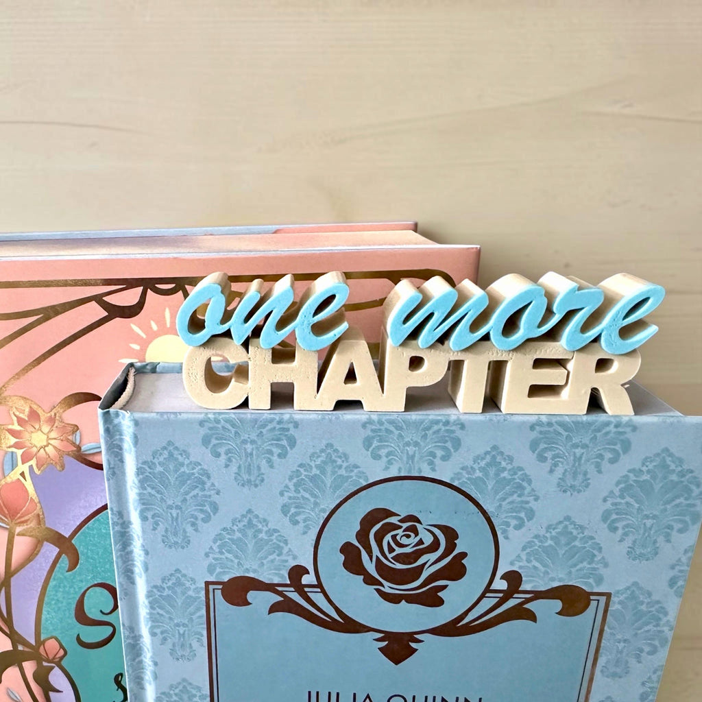 One More Chapter Regaldeko aus PLA – Farbe Beige-hellgrün