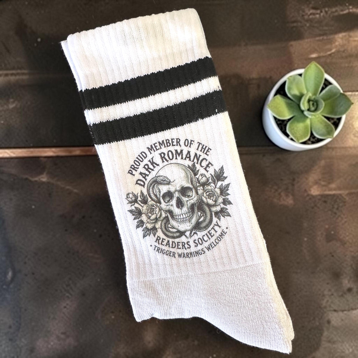 Dark Romance Readers Society Socken – Produktansicht
