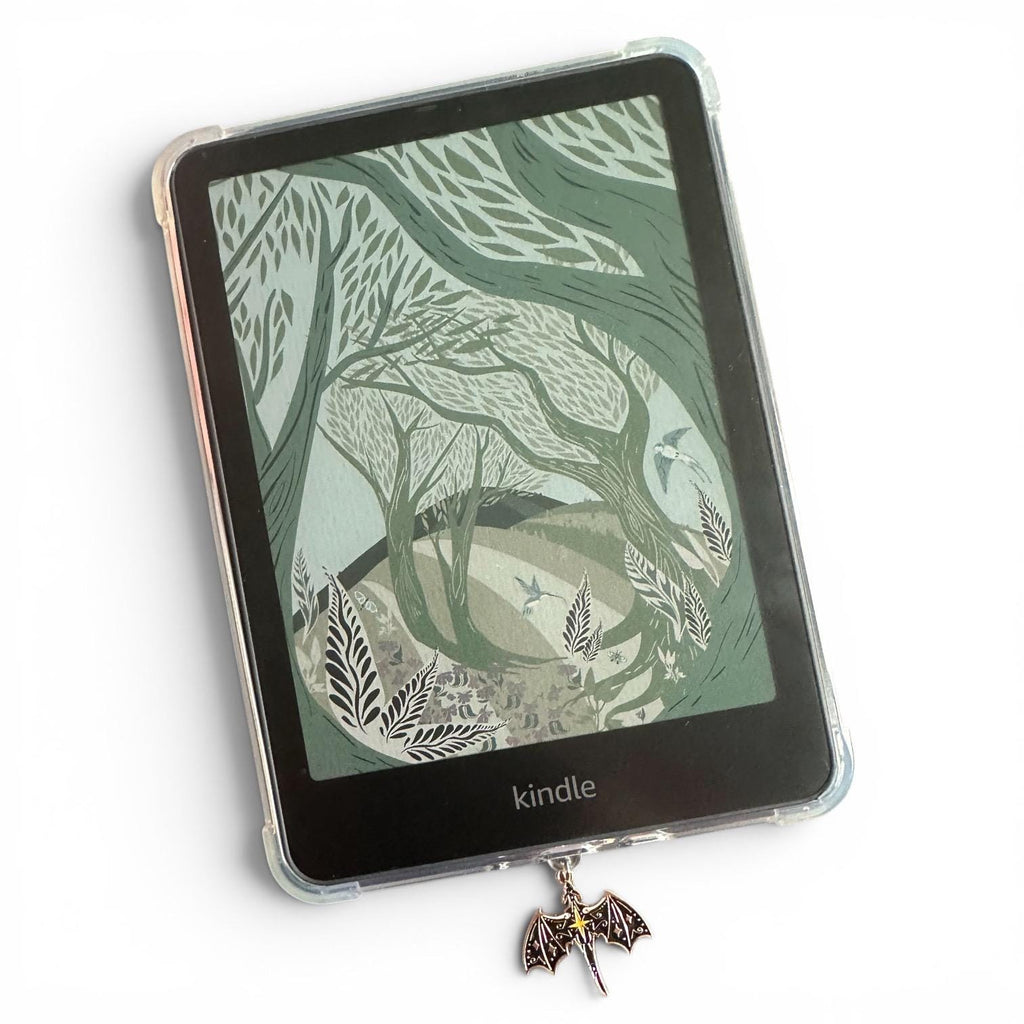 Fantasy Drachen Kindle Charm – USB-C Dust Plug – Produktfoto 5