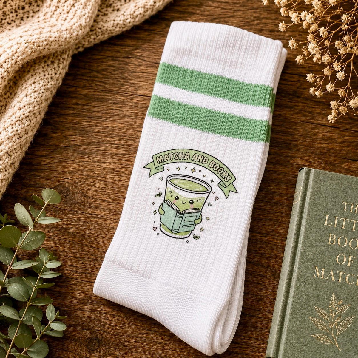 Matcha & Books Socken – Mintgrüne Tennissocken – Produktansicht