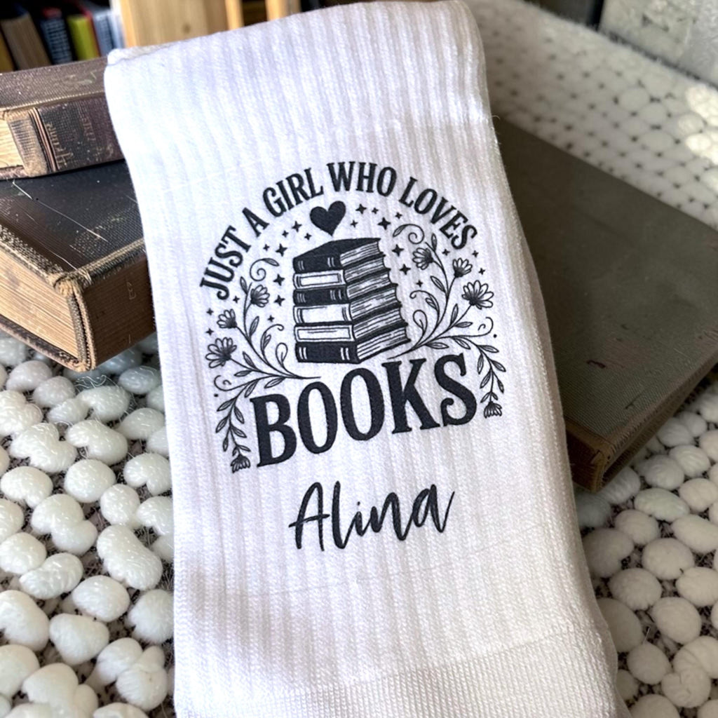 Just a Girl Who Loves Books Socken – Personalisierbar – Produktfoto 6